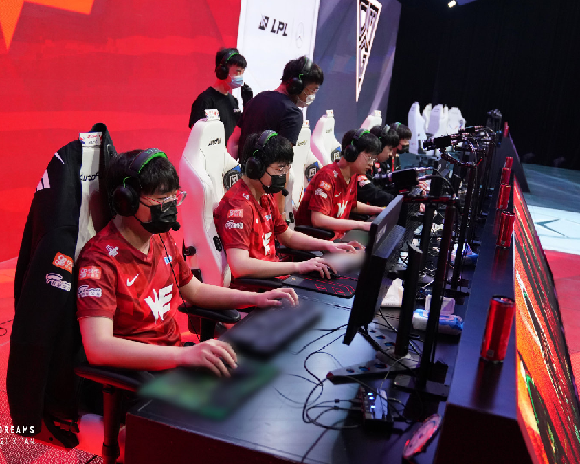 竞因点球出 竞因点球出